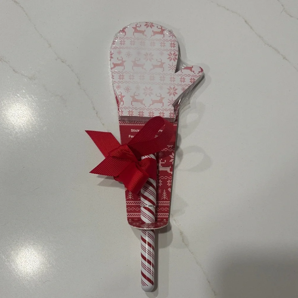Christmas 4 Piece NWT Stationery Set